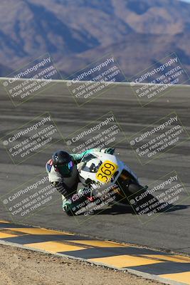 media/Mar-21-2025-CVMA Friday Practice (Fri) [[30cd4fe323]]/3-Racer 2/Session 2 (Bowl)/